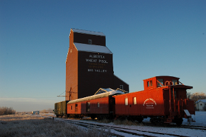 Train and grain elevator